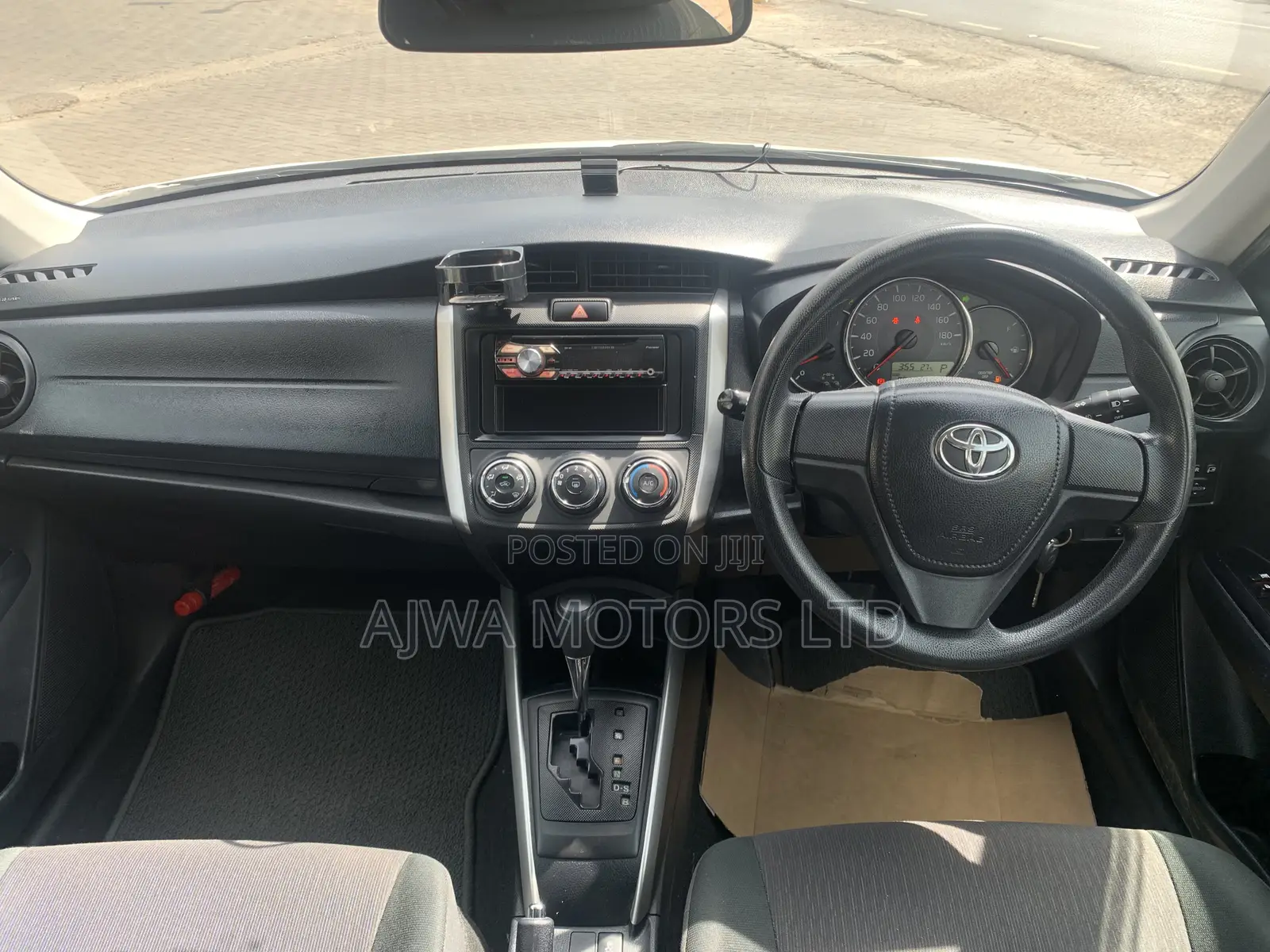Toyota Corolla Fielder 1.5 Petrol AWD 2018 White