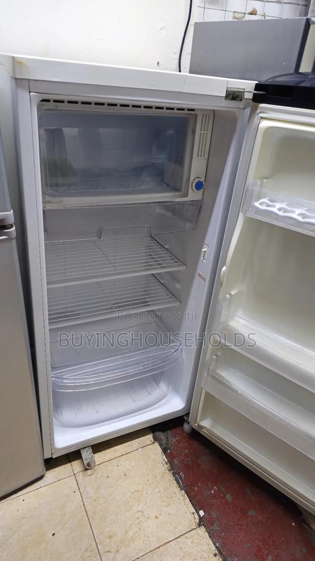 Samsung 196l Fridge(White) - thumbnail 2