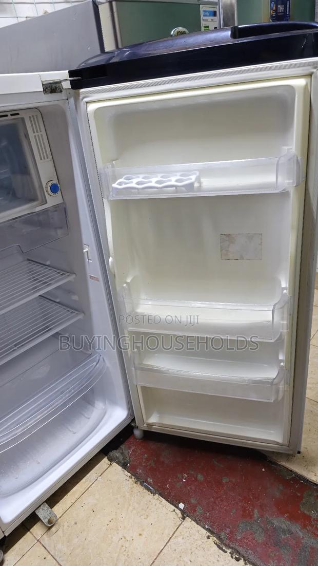 Samsung 196l Fridge(White) - thumbnail 3