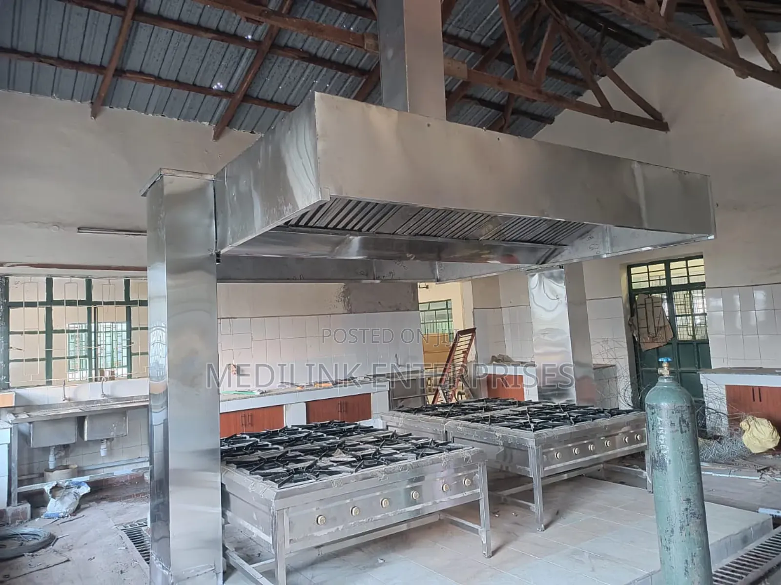 Modern Institution Commercial Kitchen Set Up