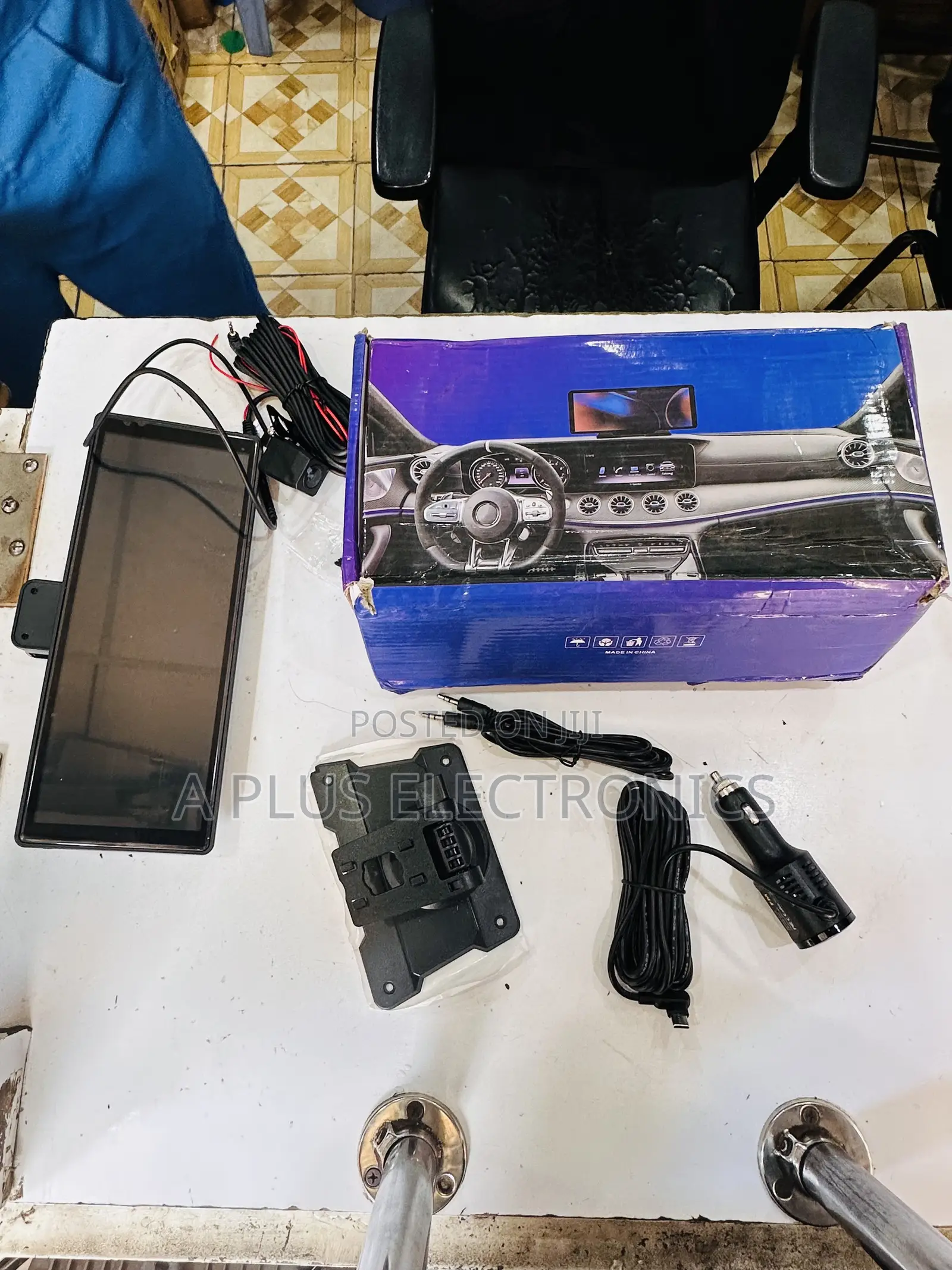 10.26 Inch Android Radio With Front and Back Dash Camera – Ips Display