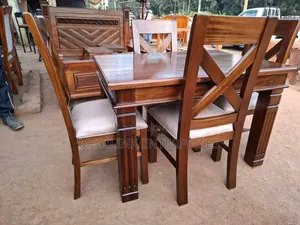 Wooden Solid 4-Seater Dinning Table Set