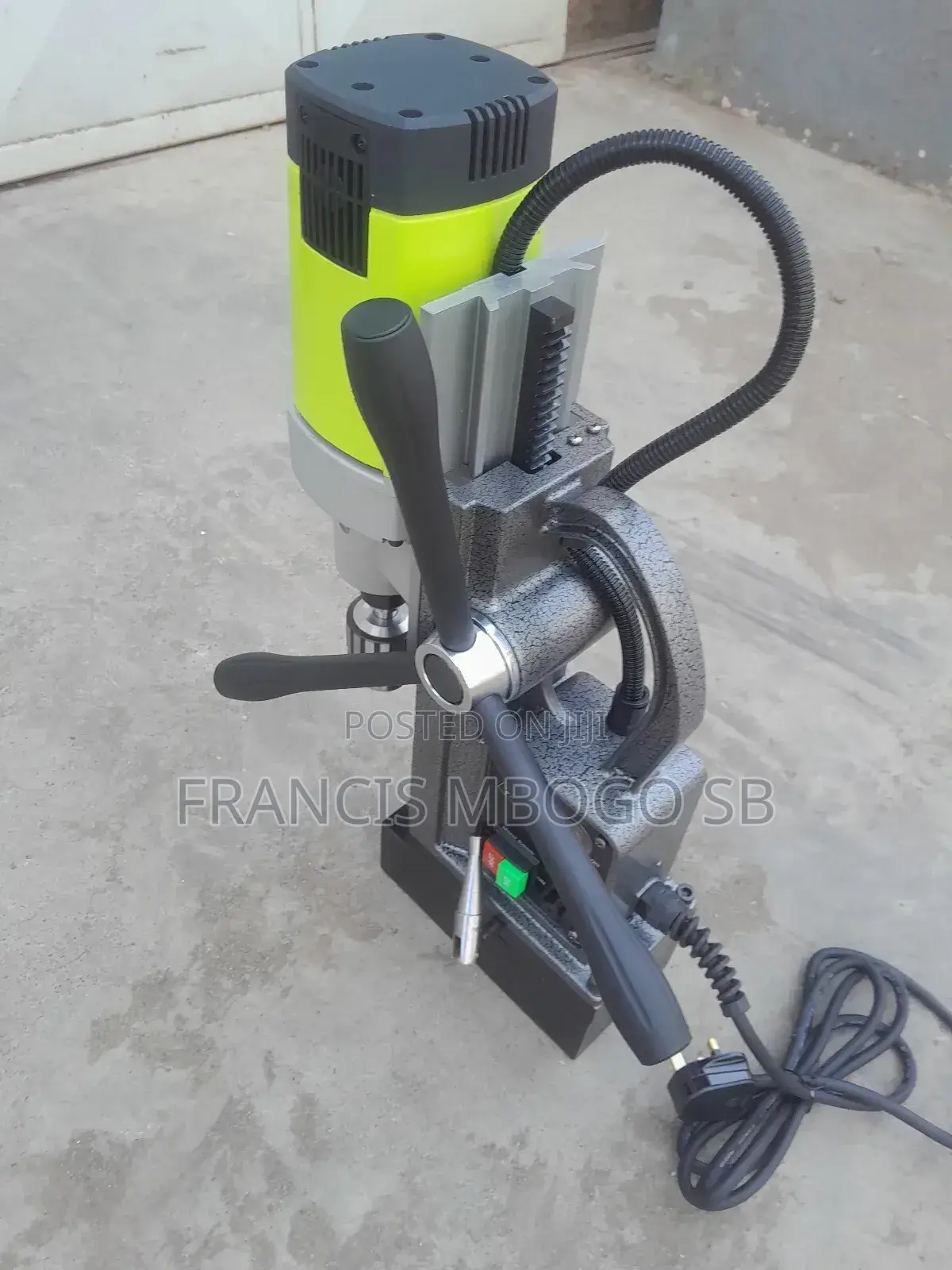 Mmagnetic Hand Drill