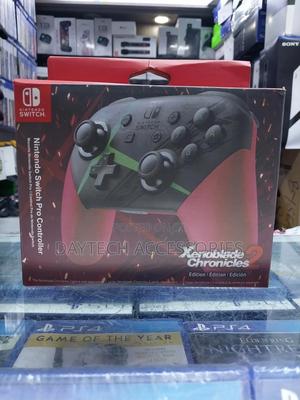 Xenoblade Chronicles 2 Edition Nintendo Switch Pro Controller - thumbnail 2