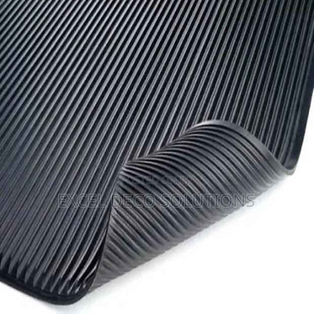 Ribbed Rubber Mat Heavy Duty