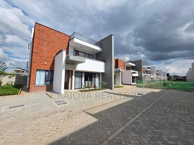 4bdrm Villa in Langata for sale