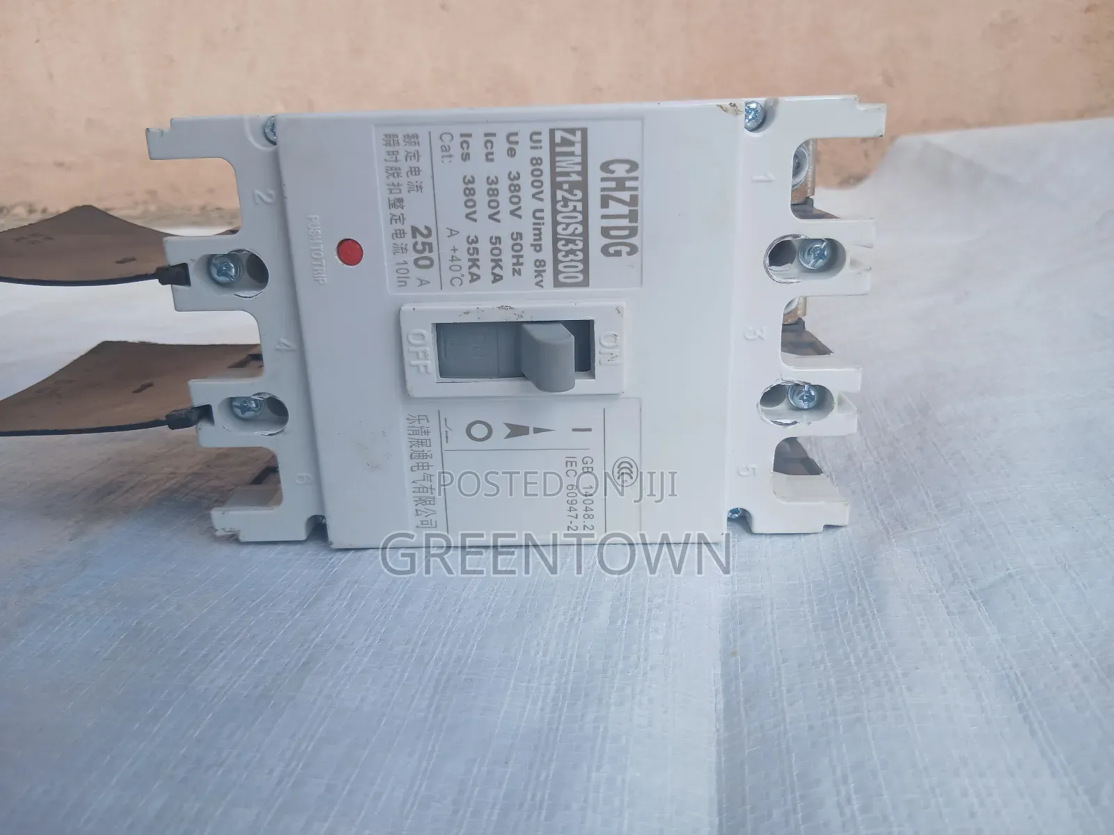 MMCB Circuit Breakerztmi250s/3300,250a,50hz