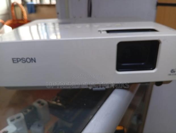 Epson Powerlite 83c – Bright Visuals + Easy Hdmi Vga Connectivity - main view