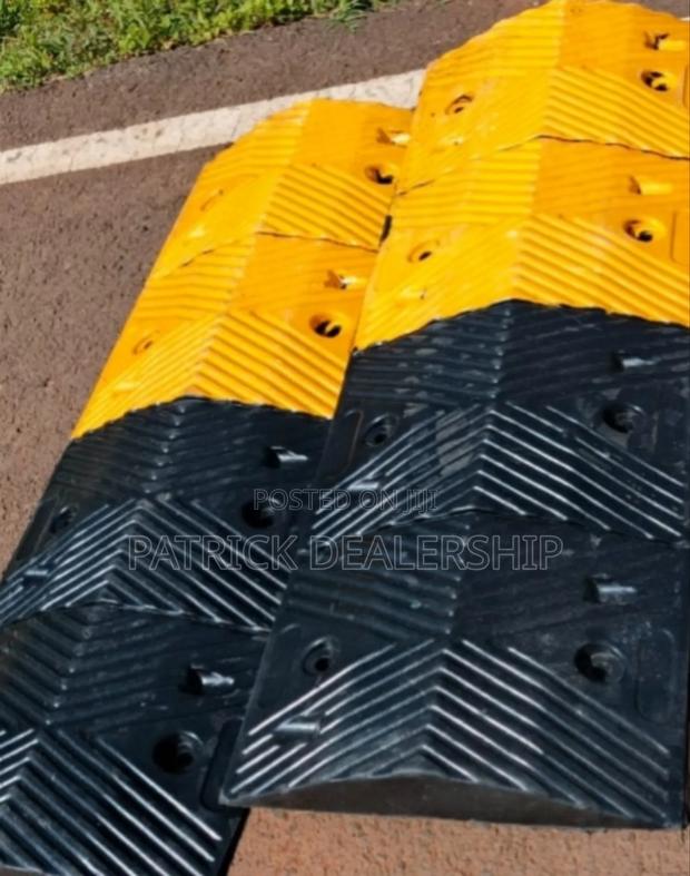 Road Speed Bump - main view