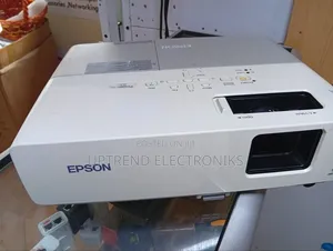 Epson Powerlite 83c – 2,200 Lumens of Bright, Reliable Projection
