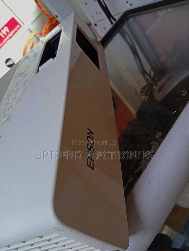 Epson Powerlite 83c – Built for Everyday Presentations - main view