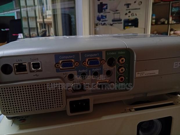 Epson Eb-84he – Reliable, Bright, and Built for Teaching Business - thumbnail 2