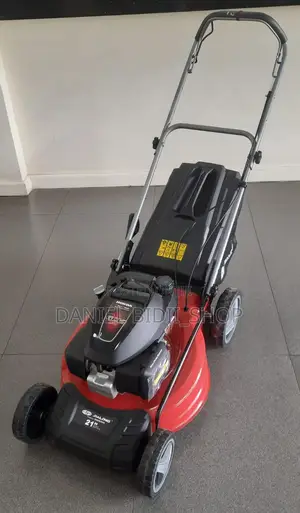 Honda Petrol Lawn Mower 196cc 21 Inches Self- Propelled