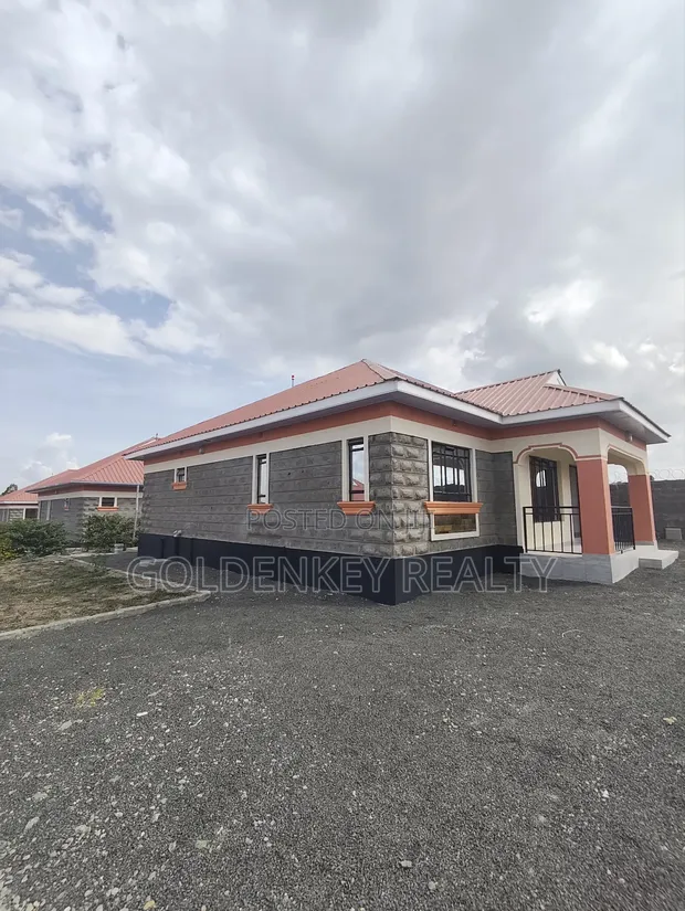 3bdrm Bungalow in Kitengela for sale