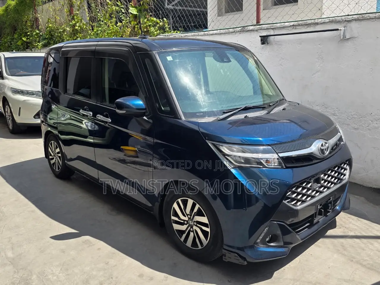 Toyota Tank 1.0 FWD 2019 Black