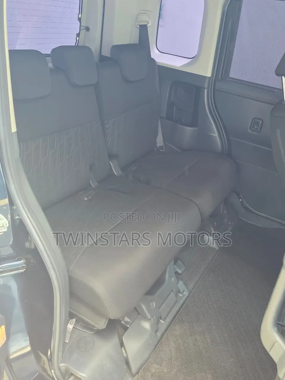 Toyota Tank 1.0 FWD 2019 Black
