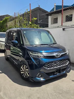Toyota Tank 1.0 FWD 2019 Black