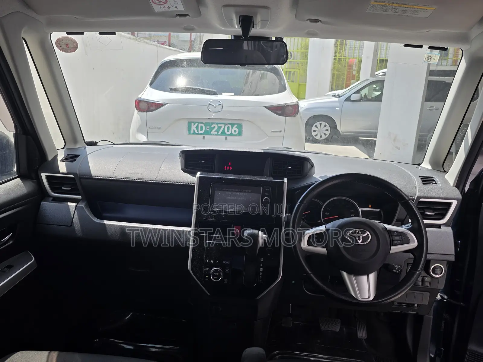 Toyota Tank 1.0 FWD 2019 Black
