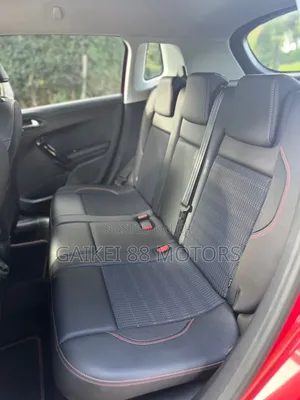 Peugeot 2008 1.2 PureTech (110 Hp) 2018 Red