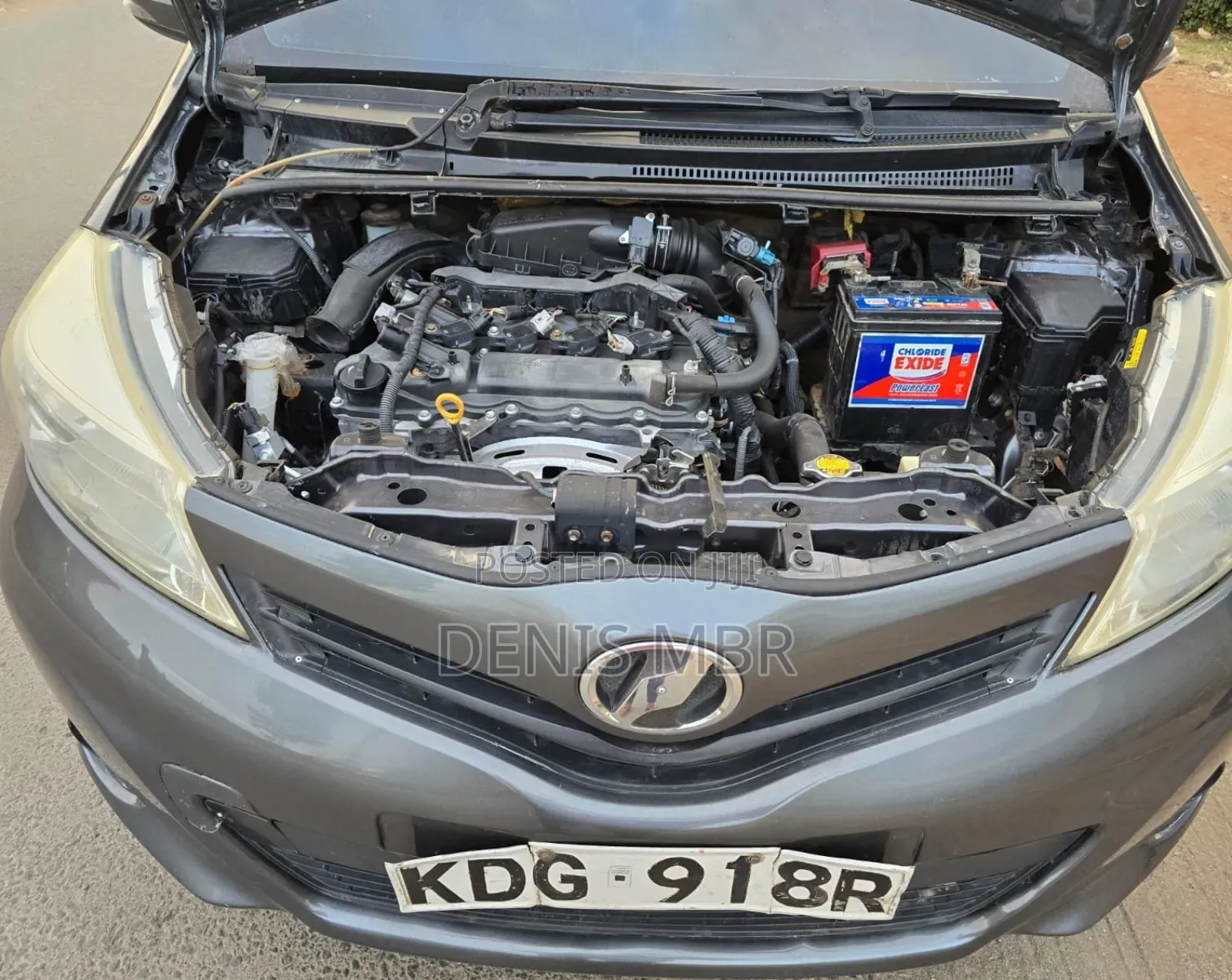 Toyota Vitz 2015 Gray