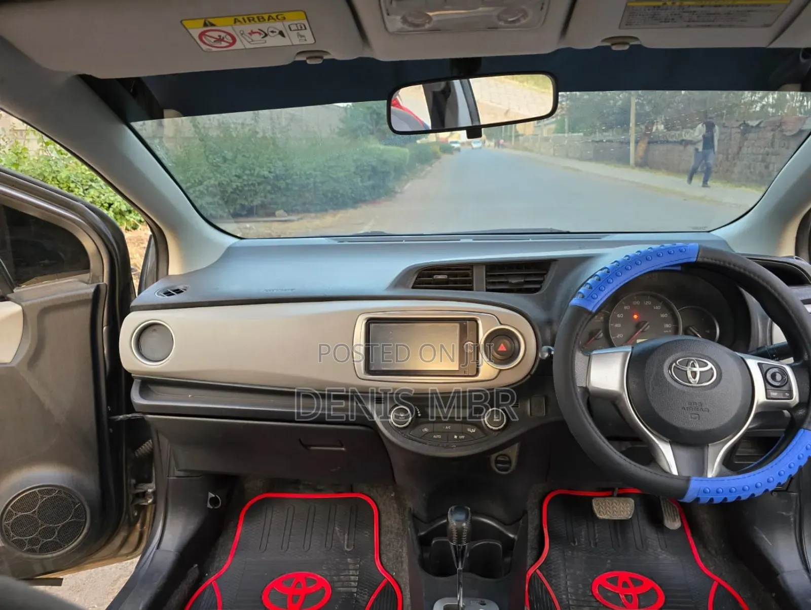 Toyota Vitz 2015 Gray