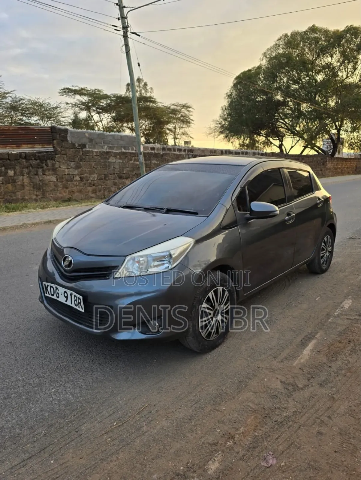Toyota Vitz 2015 Gray