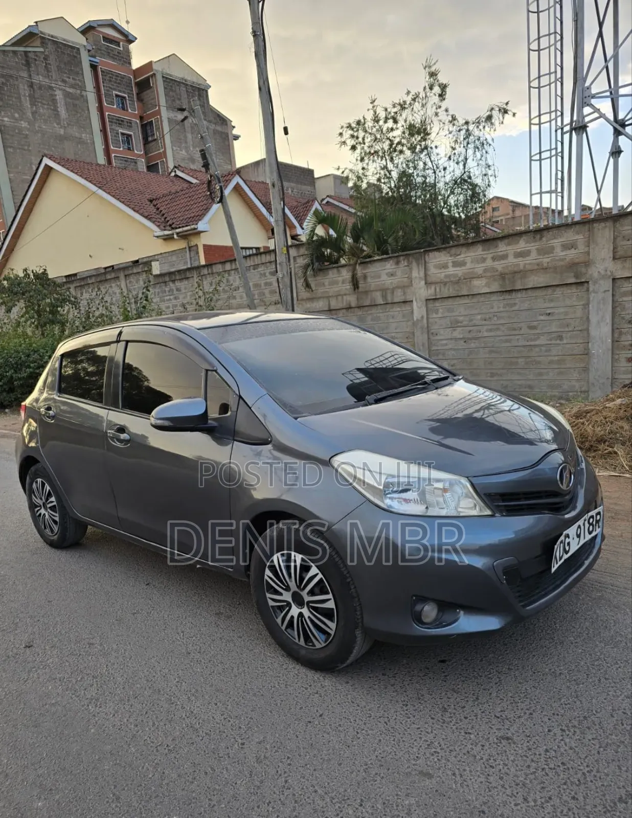 Toyota Vitz 2015 Gray