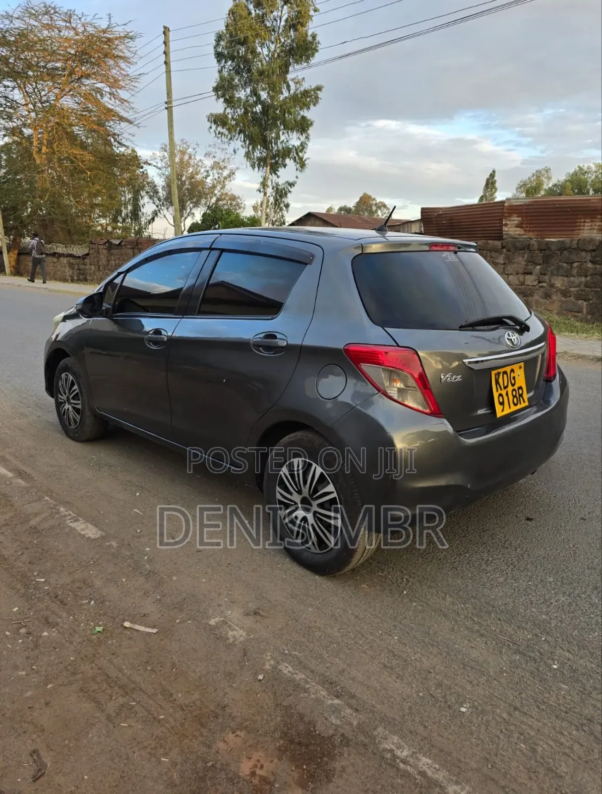 Toyota Vitz 2015 Gray