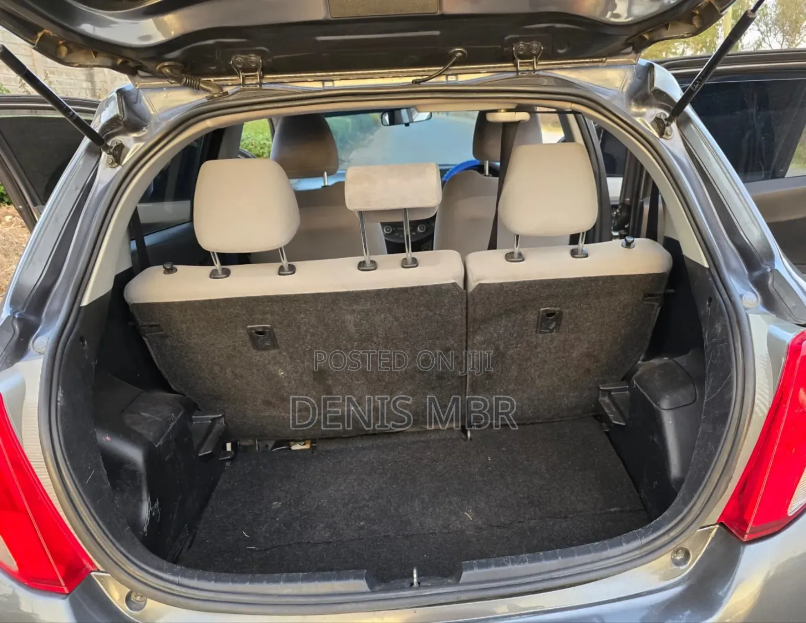 Toyota Vitz 2015 Gray