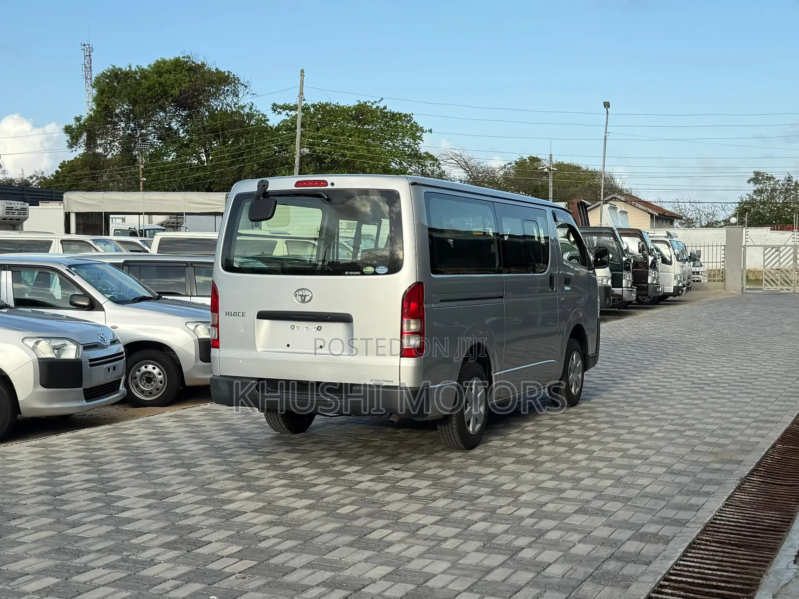 Toyota HiAce 2018 Grey