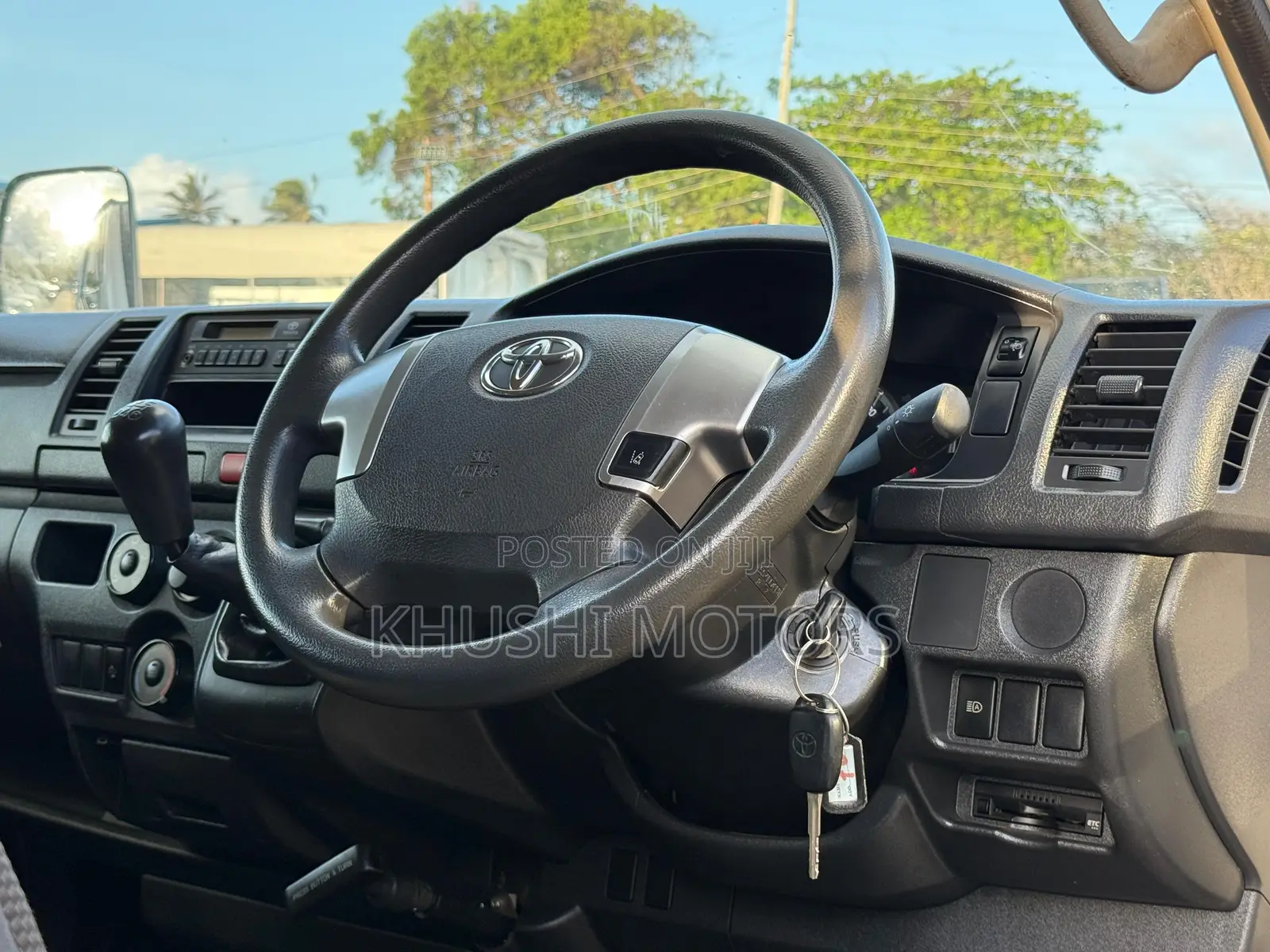 Toyota HiAce 2018 Grey