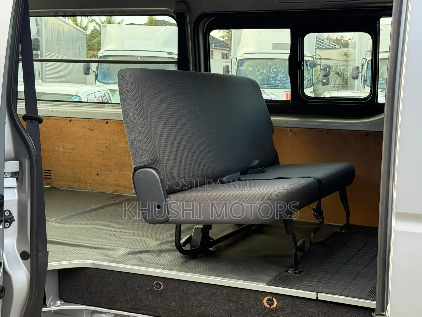 Toyota HiAce 2018 Grey