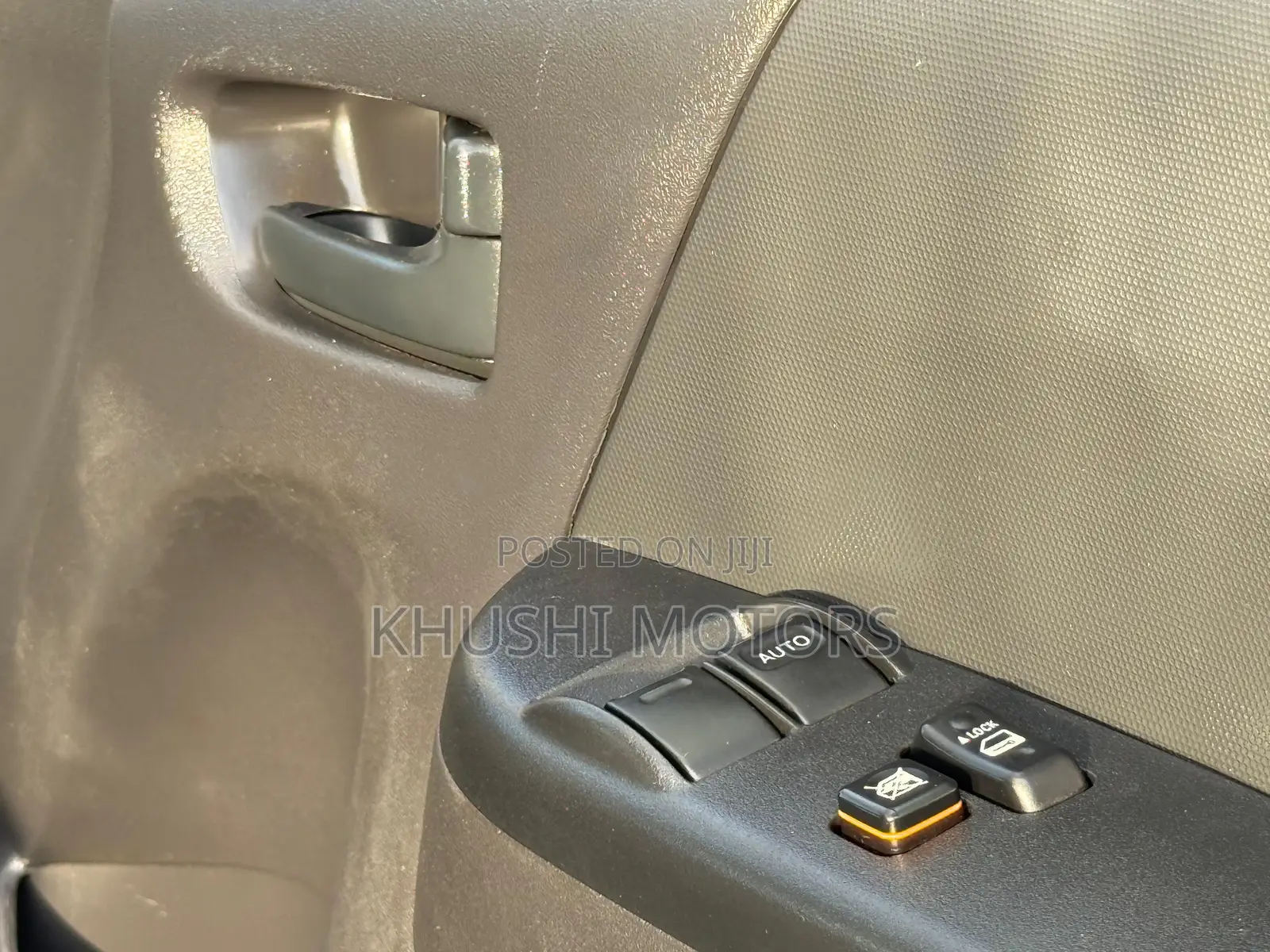 Toyota HiAce 2018 Grey