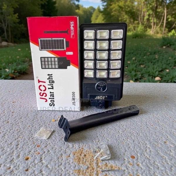 Cost Effective High Brightness 300w Security Led Solar Street Light