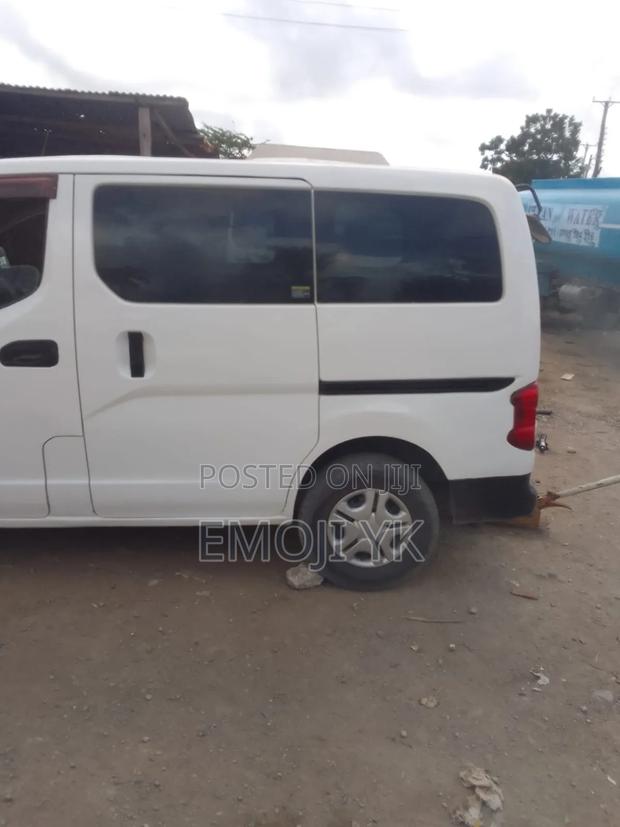 Nissan NV200 2014 White