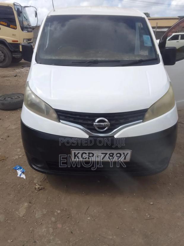 Nissan NV200 2014 White - thumbnail 2
