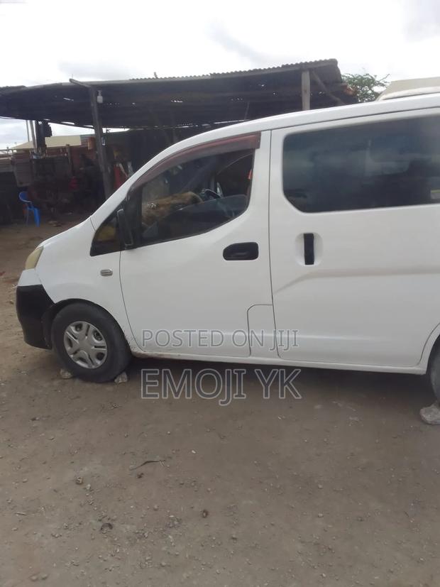 Nissan NV200 2014 White - thumbnail 7