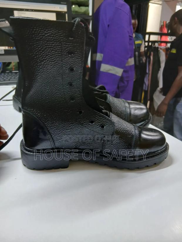 Classic Boots - thumbnail 3