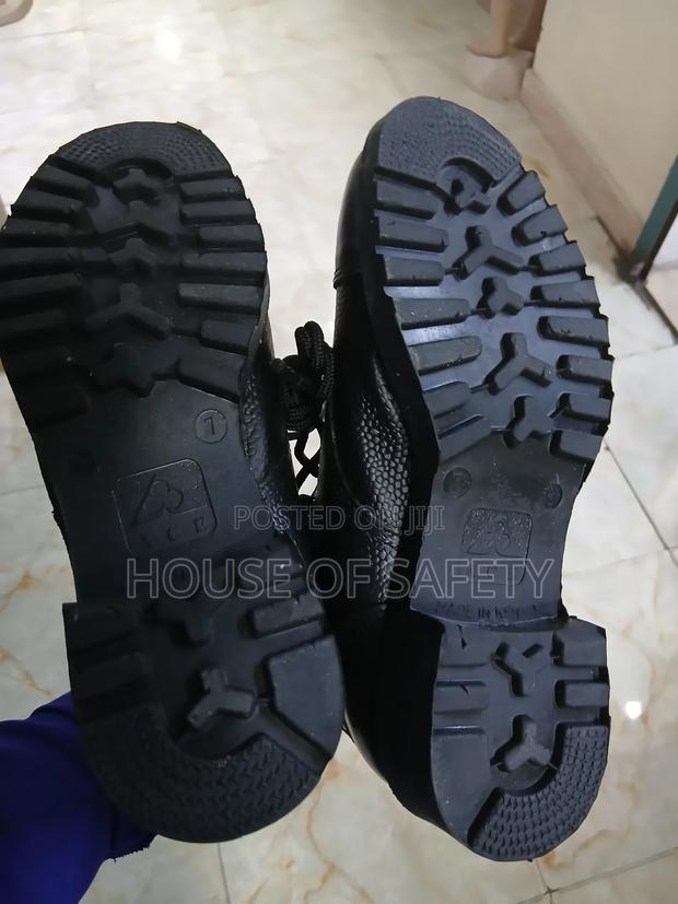 Vintage Security Boot at 2000 - main view