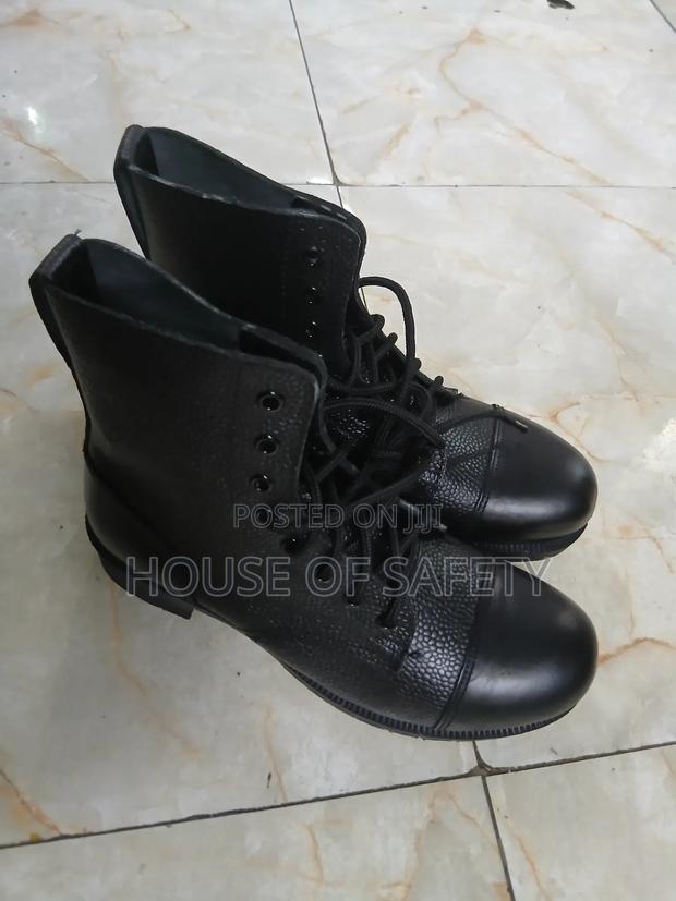 Vintage Security Boot at 2000 - thumbnail 2