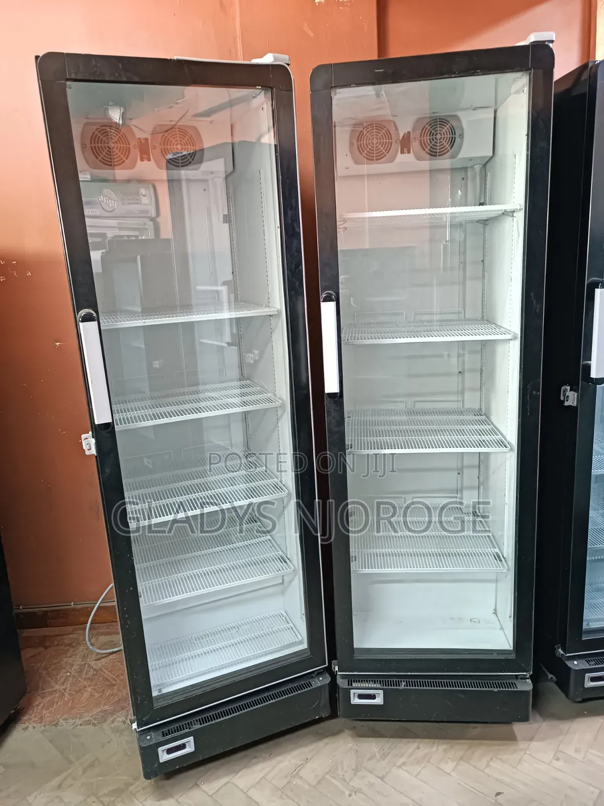 High Quality Display Fridge( 500l ) Well Maintained