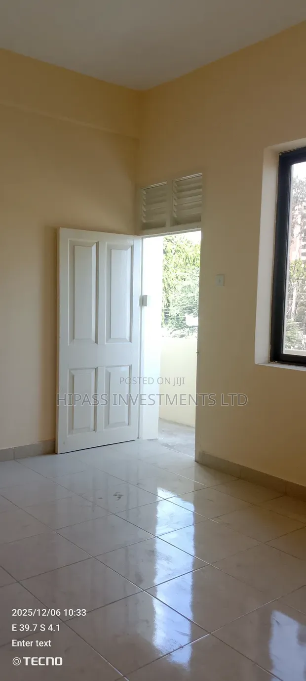 3bdrm Block of Flats in Moi Avenue, Ganjoni for rent