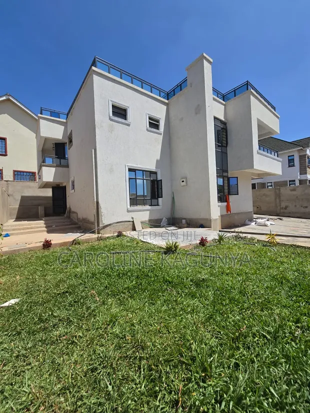 4bdrm Maisonette in Muigai Inn, Kenyatta Road / Theta for sale