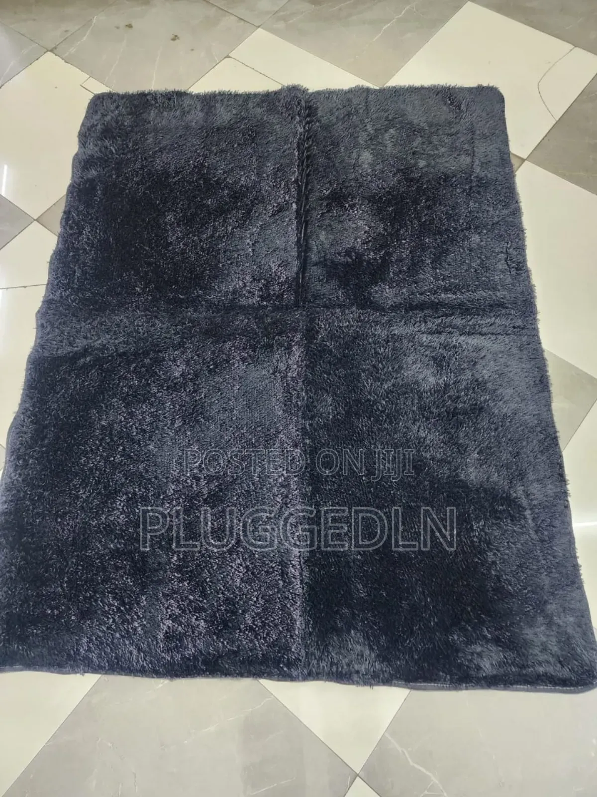 Fluffy Carpet ** 5x8 Size
