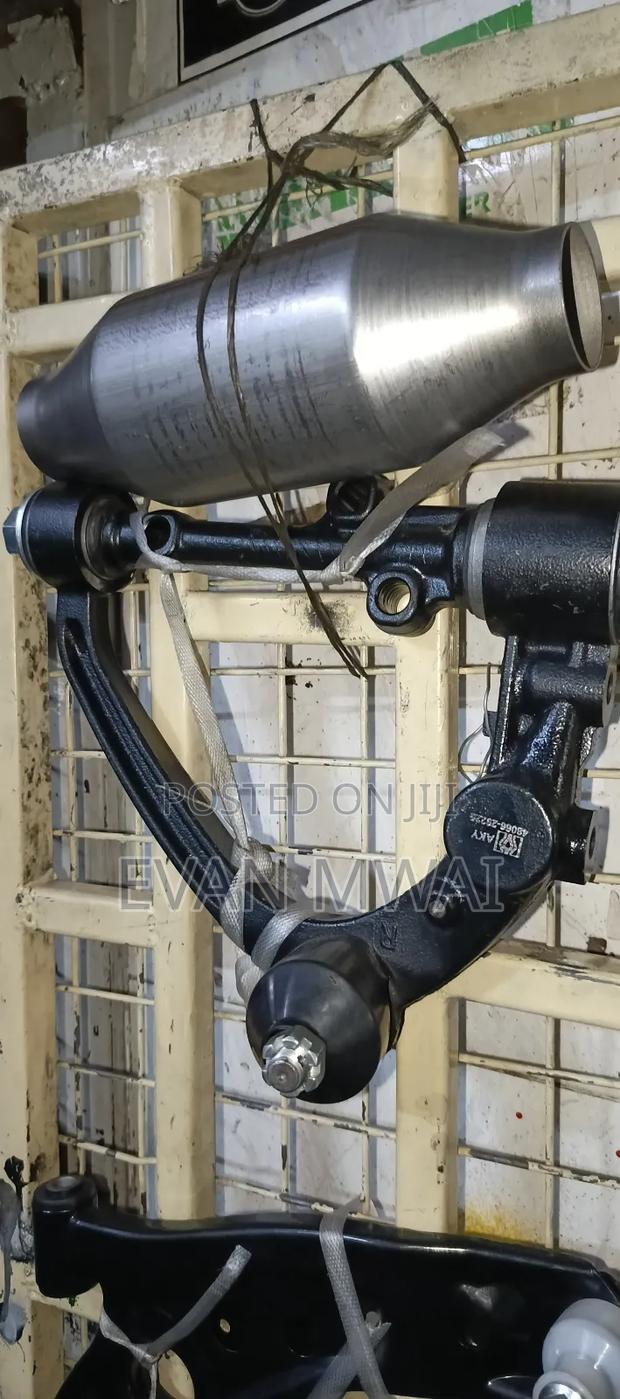 Toyota 7l Upper and Lower Arm