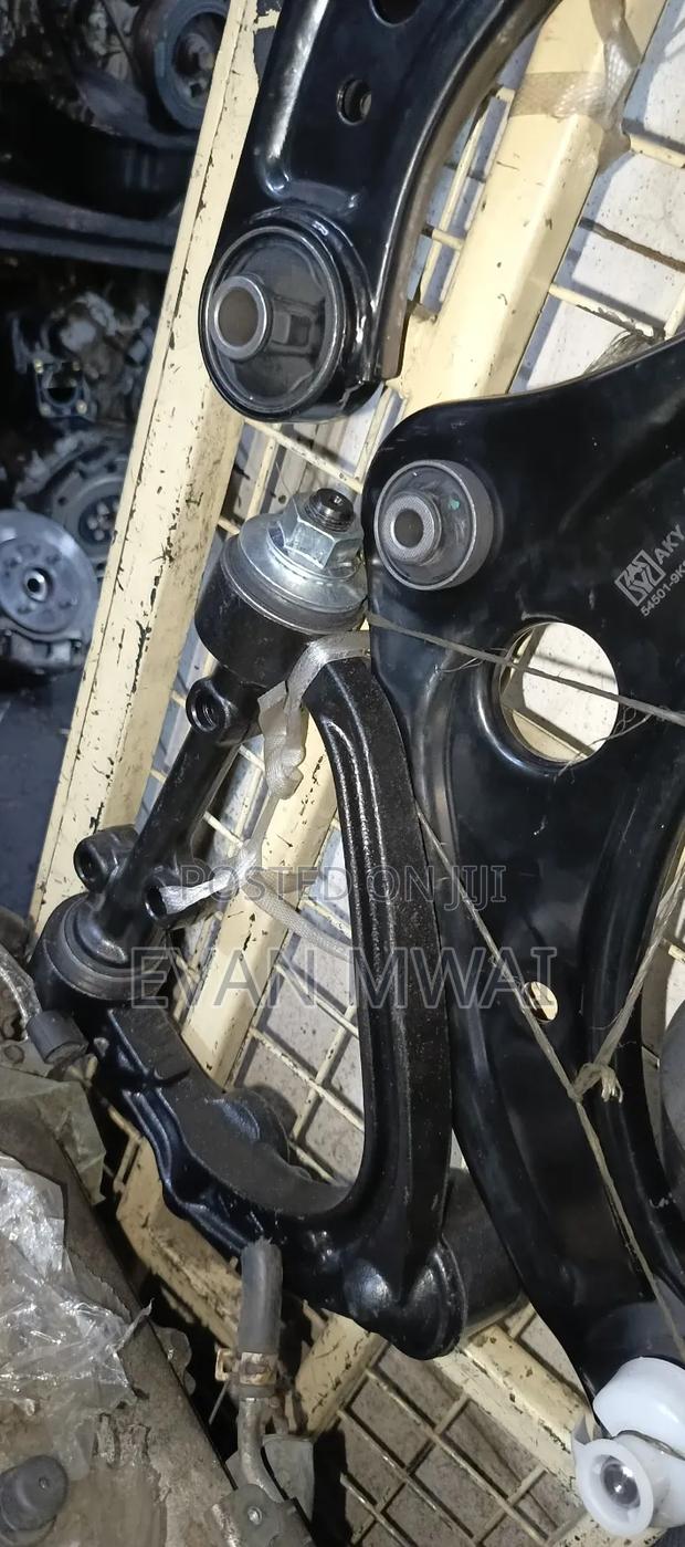 Toyota 7l Upper and Lower Arm - thumbnail 2