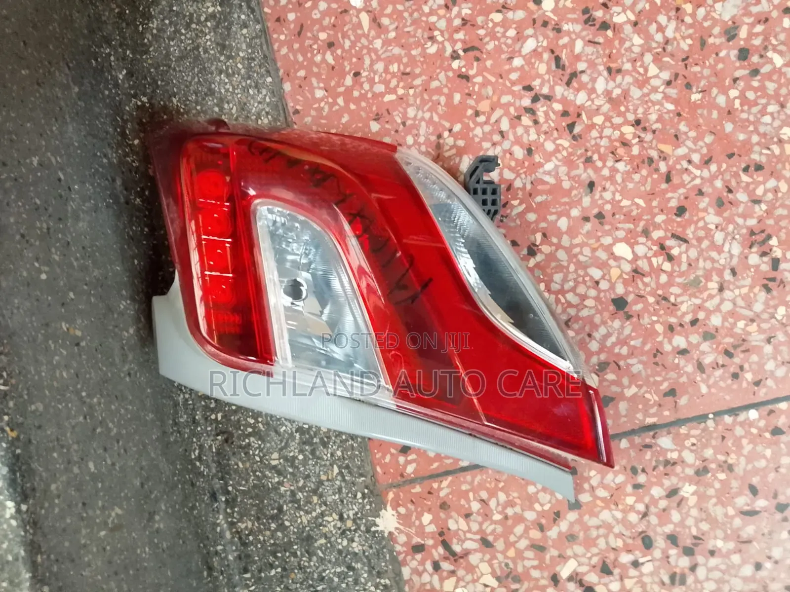 Taillight Vitz Jewela 2015