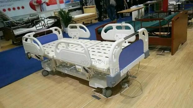 Five Function Electric Icu Hospital Bed - thumbnail 2