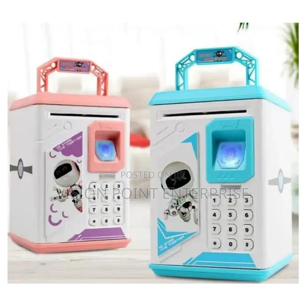 Robot Piggy Bank - main view