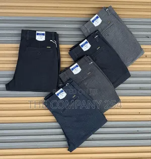 Quality Checked Office Men Semi Casual Trousers